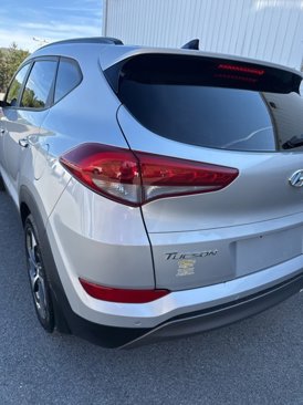 Used 2016 Hyundai Tucson Limited w/ Option Group 03 image 5
