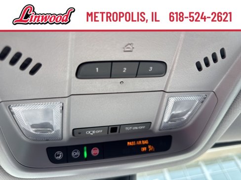 Used 2023 GMC Acadia SLT image 30