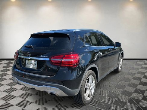 Used 2019 Mercedes-Benz GLA 250 4MATIC image 3