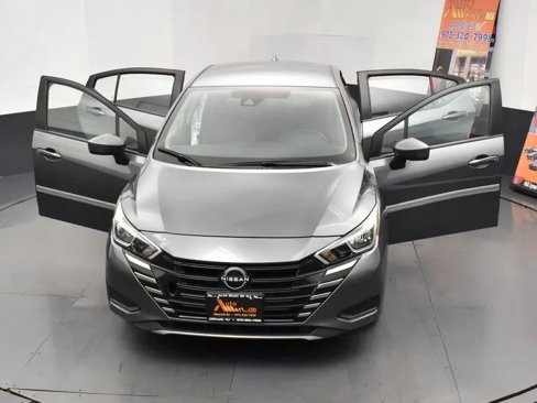 Used 2024 Nissan Versa SV image 10
