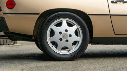 Used 1988 Porsche 924 S image 26