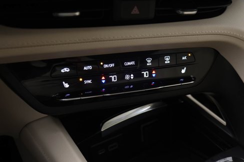 Used 2023 Buick Envision Essence image 6