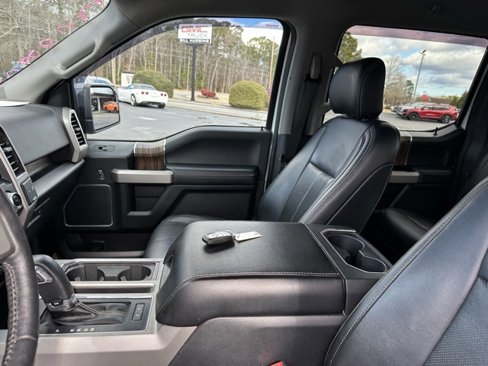 Used 2020 Ford F150 Lariat w/ Equipment Group 502A Luxury image 16