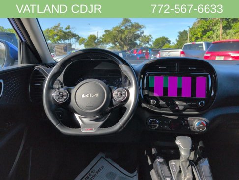 Used 2022 Kia Soul GT-Line image 11