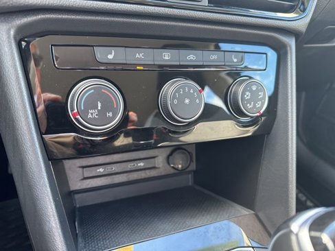 Certified 2024 Volkswagen Taos S image 29