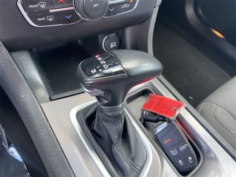 Used 2022 Dodge Charger SXT image 19