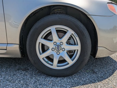 Used 2008 Volvo V70 image 11
