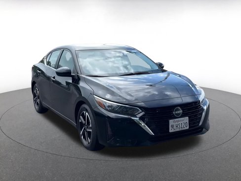 Used 2024 Nissan Sentra SV image 3