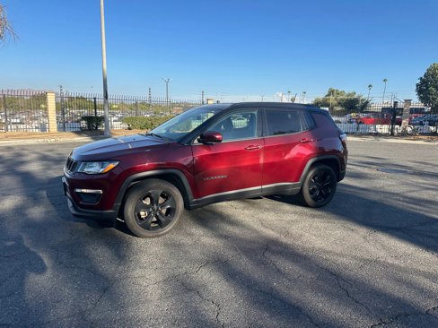 Used 2021 Jeep Compass Latitude image 1