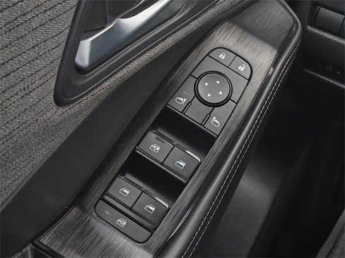Used 2022 Nissan Rogue SV image 28