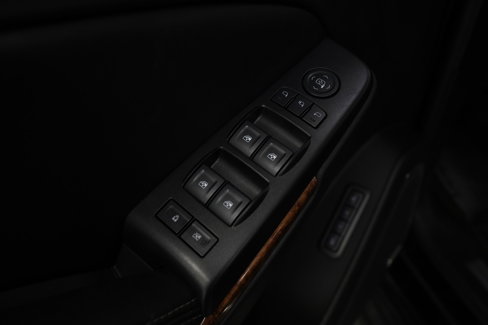 Used 2015 Chevrolet Tahoe LTZ image 23