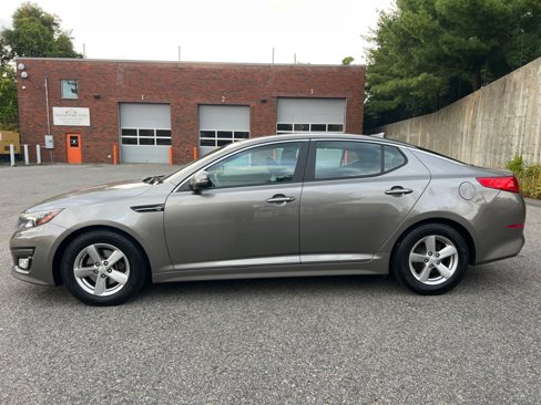Used 2015 Kia Optima LX image 2