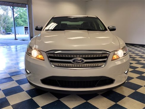Used 2011 Ford Taurus Limited w/ 303A Rapid Spec Order Code image 2