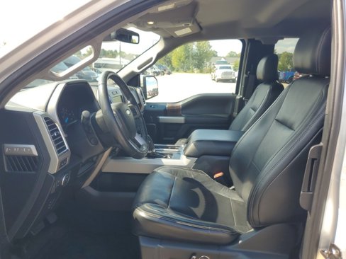 Used 2016 Ford F150 Lariat w/ Equipment Group 502A Luxury image 5