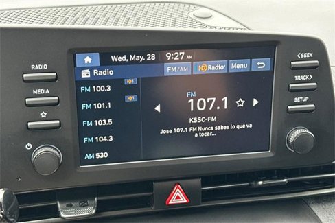Used 2025 Hyundai Elantra Sport image 18