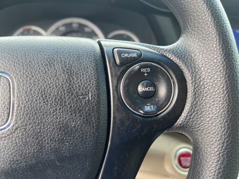 Used 2013 Honda Accord EX image 22
