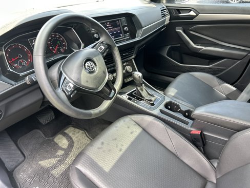 Used 2020 Volkswagen Jetta SE w/ SE Cold Weather Package image 11
