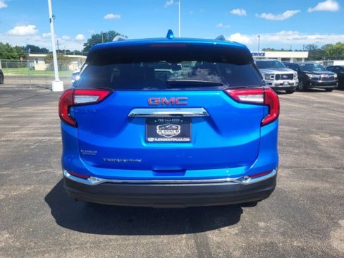 Used 2024 GMC Terrain SLT image 22