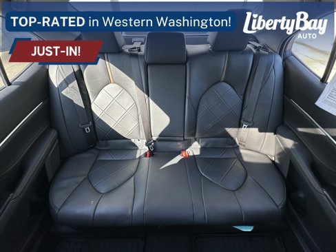 Used 2018 Toyota Camry XLE image 20