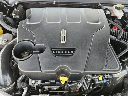 Used 2020 Lincoln MKZ Reserve w/ Luxury Package image 31