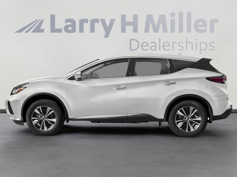 Used 2021 Nissan Murano S image 3
