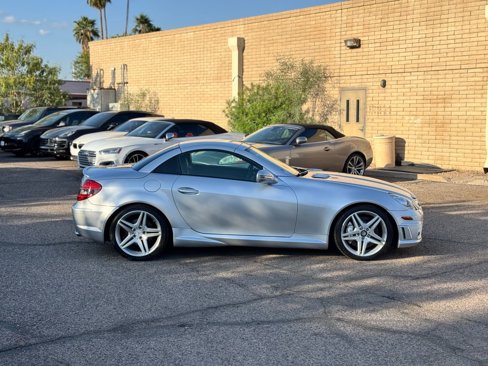 Used 2009 Mercedes-Benz SLK 55 AMG image 2