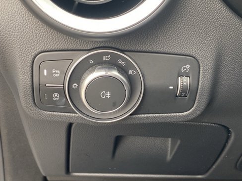 Used 2023 Alfa Romeo Stelvio Ti image 35