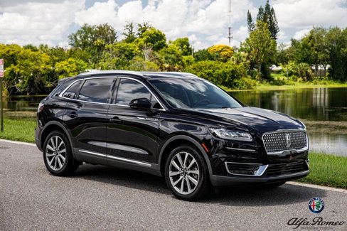 Used 2019 Lincoln Nautilus Select image 1