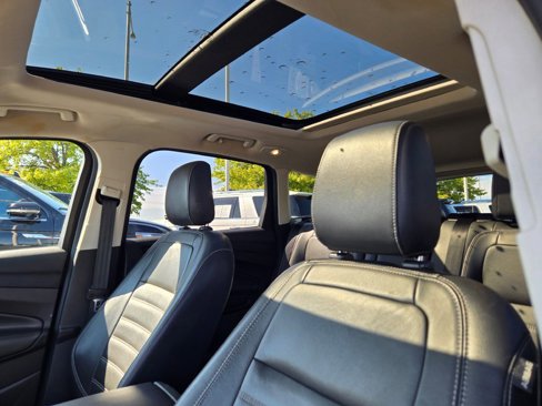 Used 2018 Ford Escape SEL image 24