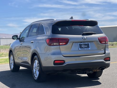 Used 2019 Kia Sorento LX w/ LX Convenience Package image 7