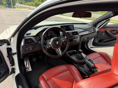 Used 2016 BMW M4 Coupe image 21
