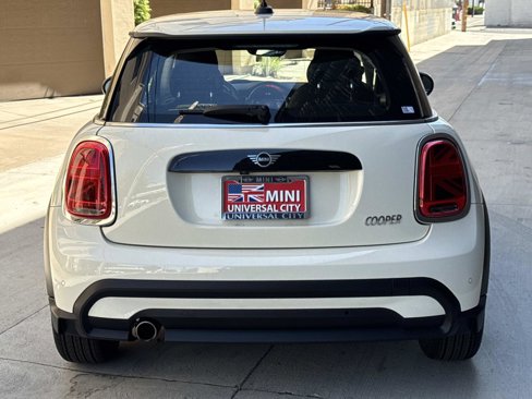 Used 2023 MINI Cooper 2-Door Hardtop image 4