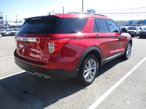 Used 2021 Ford Explorer XLT w/ Equipment Group 202A image 23