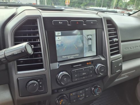 Used 2018 Ford F250 XL w/ Power Equipment Group image 28