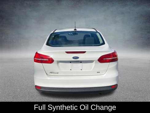 Used 2017 Ford Focus SE w/ Cold Weather Package image 5