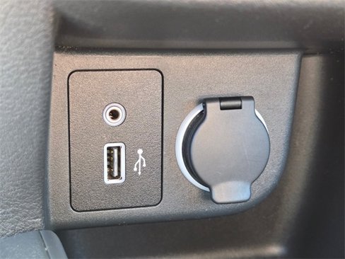 Used 2024 Nissan Kicks S image 31