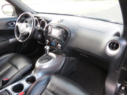Used 2011 Nissan Juke SL w/ Chrome Pkg image 30