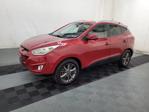 Used 2015 Hyundai Tucson SE image 2