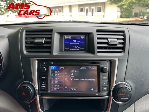 Used 2013 Toyota Highlander Plus image 26