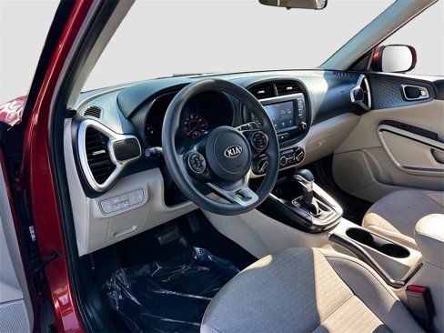 Used 2021 Kia Soul S image 9