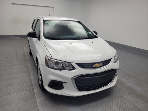 Used 2020 Chevrolet Sonic LT image 14