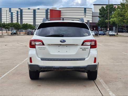 Used 2016 Subaru Outback 3.6R Limited image 6