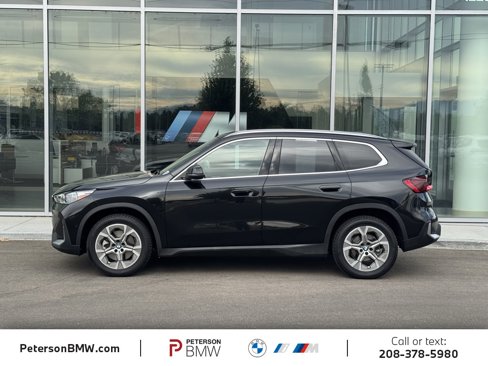 Used 2023 BMW X1 xDrive28i w/ Convenience Package image 3
