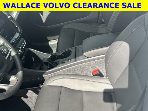 New 2025 Volvo XC40 B5 Core w/ Protection Package Premier image 13