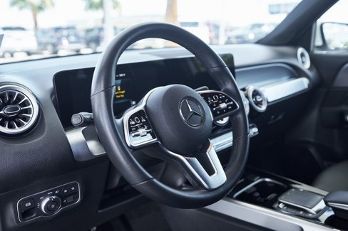 Used 2022 Mercedes-Benz GLB 250 4MATIC w/ Premium Package Lite image 22
