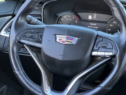 Used 2021 Cadillac XT6 Premium Luxury w/ LPO, Floor Liner Package image 27