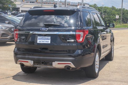Used 2016 Ford Explorer XLT w/ Equipment Group 202A image 7
