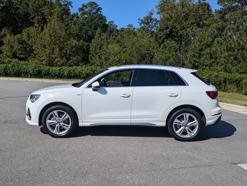 Used 2023 Audi Q3 2.0T Premium w/ Convenience Package image 8