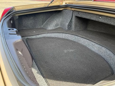 Used 2005 Ford Thunderbird image 13