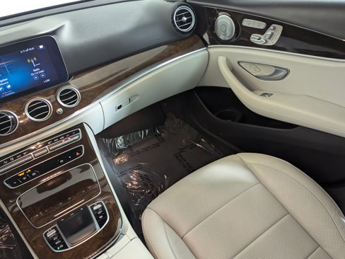 Used 2021 Mercedes-Benz E 450 4MATIC Sedan image 12